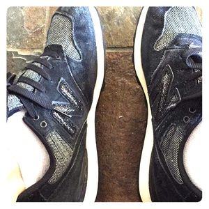 New balance navy blue twal, rare